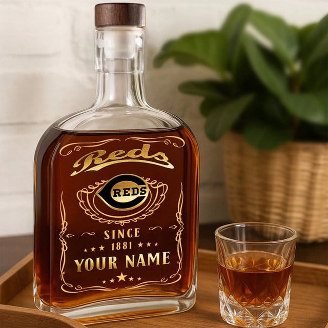 LIMITED EDITION - NEW CUSTOMIZED MLB05 CRS CINCINNATI REDS LUXURY WHISKEY BOTTLE 450ML
